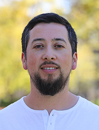Dr. Alexis Sáez